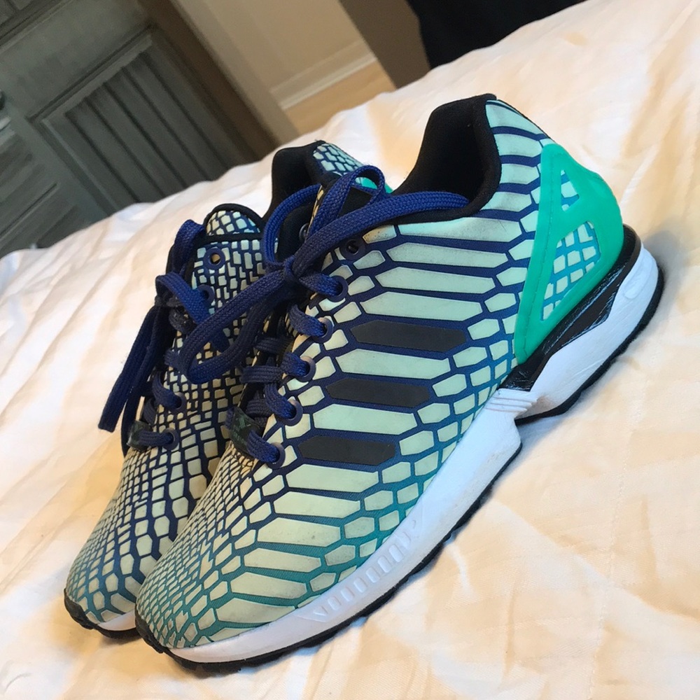 GLOW IN THE DARK ADIDAS ZX FLUX